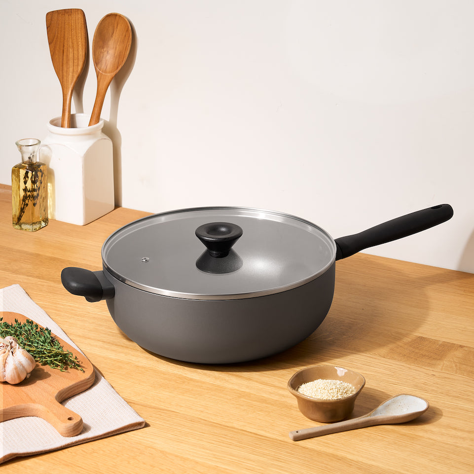 30CM/6.2L COVERED CHEF'S PAN WITH HELPER HANDLE